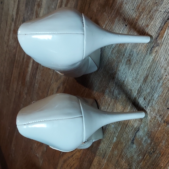 Marc Fisher Tan Peep-Toe Heels - Picture 3 of 8